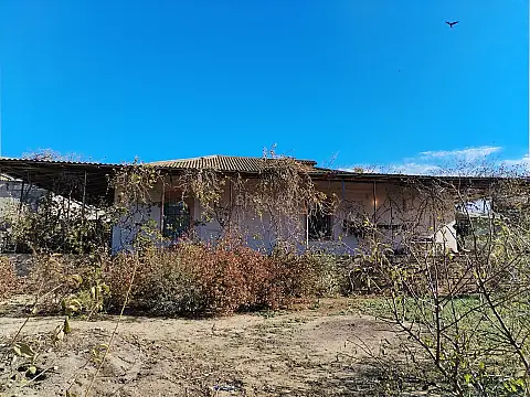 Satılır 5 otaqlı həyət evi 160 m²