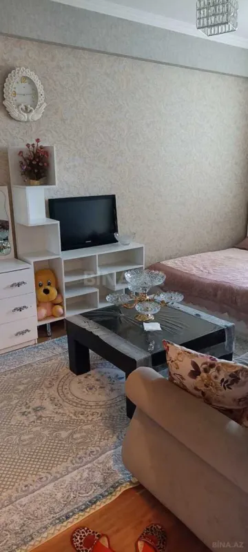 Kirayə verilir 1 otaqlı mənzil 40 m²