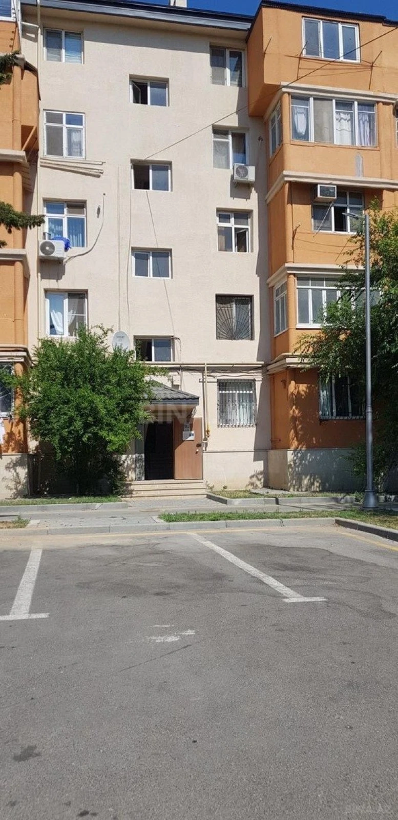 Kirayə verilir 2 otaqlı mənzil 45 m²
