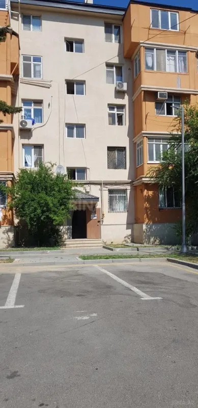 Kirayə verilir 2 otaqlı mənzil 45 m²