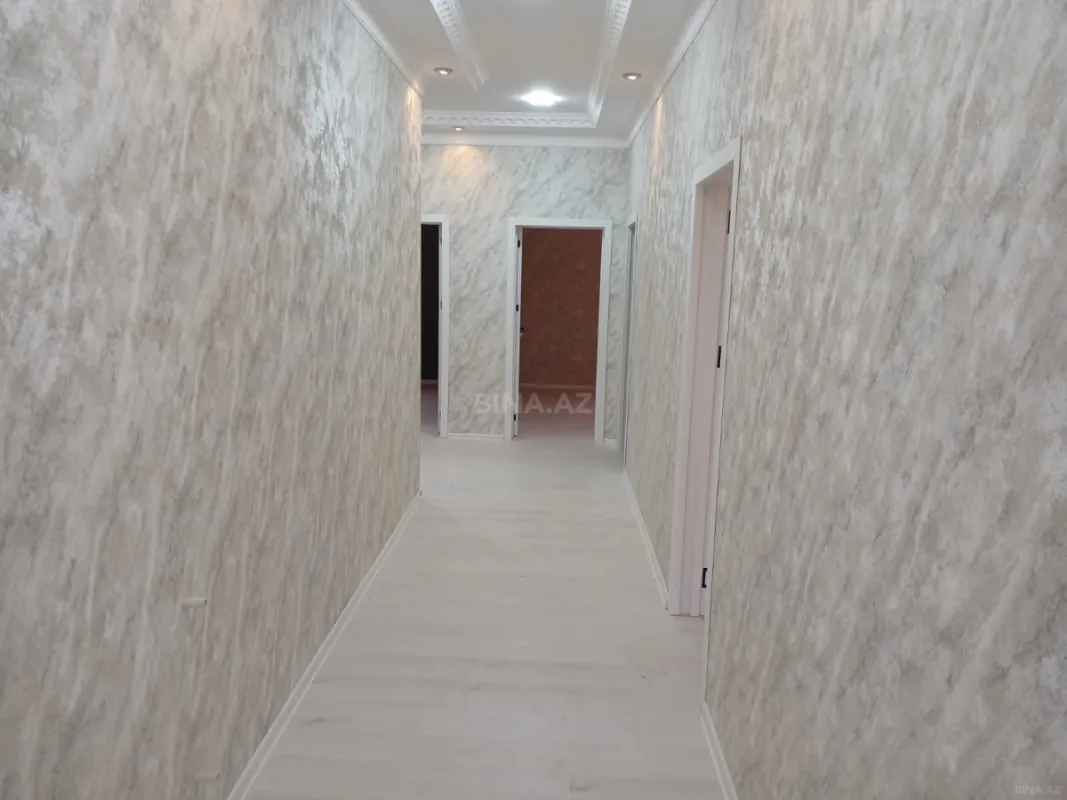 Satılır 8 otaqlı həyət evi 148 m²