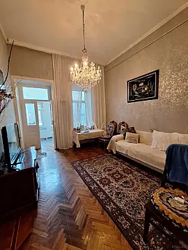 Satılır 3 otaqlı mənzil 75 m²