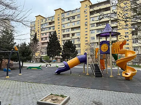 Satılır 2 otaqlı mənzil 70 m²