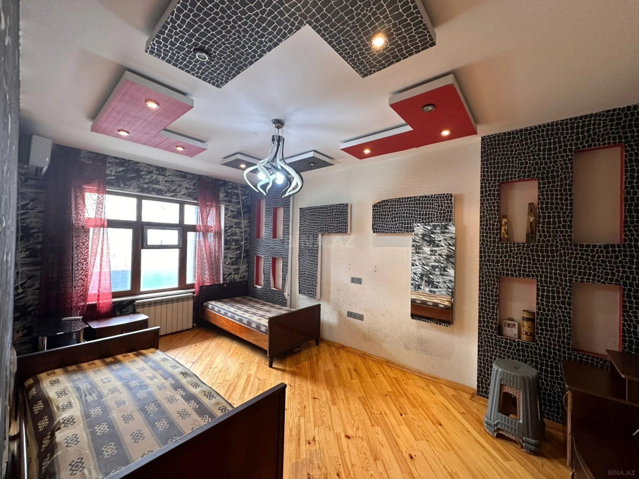 Satılır 2 otaqlı mənzil 70 m²