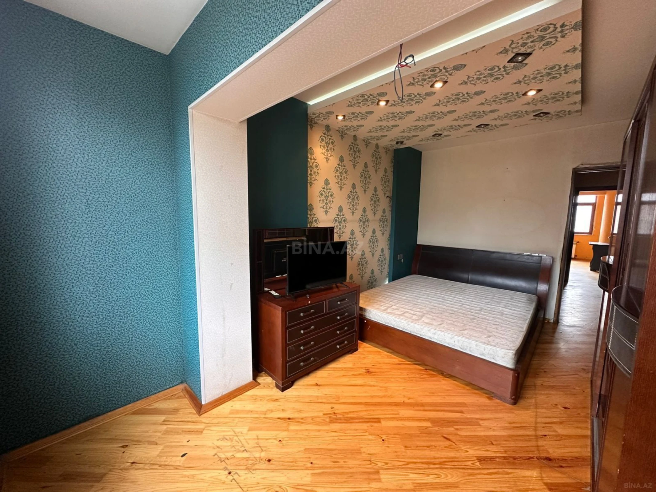 Satılır 2 otaqlı mənzil 70 m²
