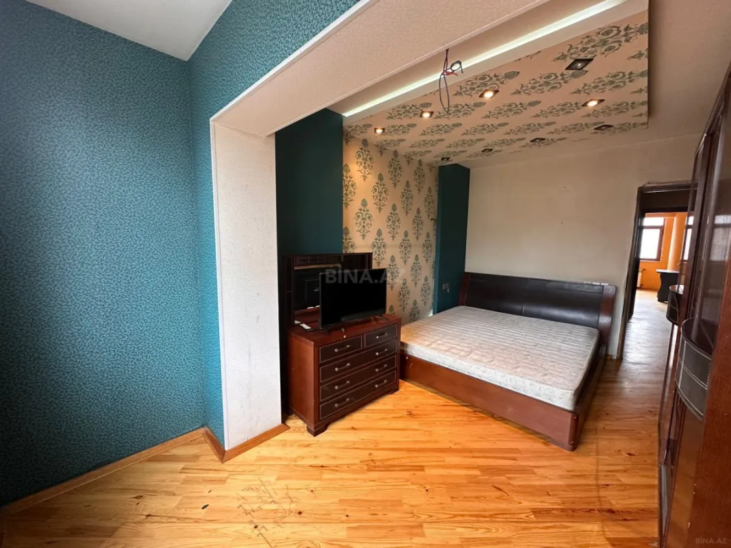 Satılır 2 otaqlı mənzil 70 m²