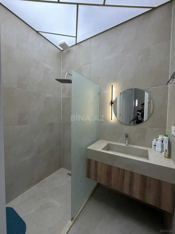Satılır 3 otaqlı mənzil 125 m²