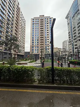 Satılır 3 otaqlı mənzil 125 m²