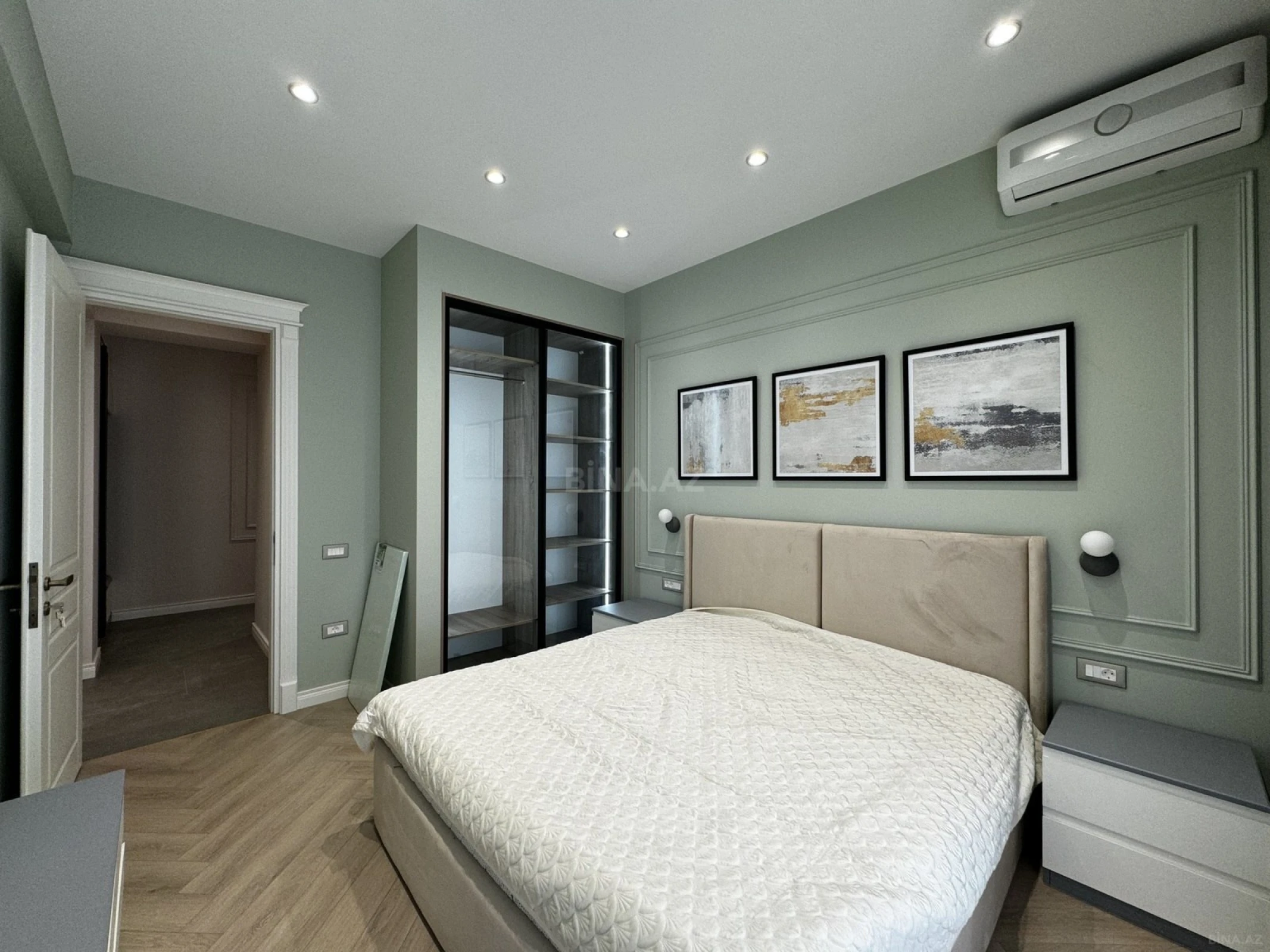 Satılır 2 otaqlı mənzil 67 m²