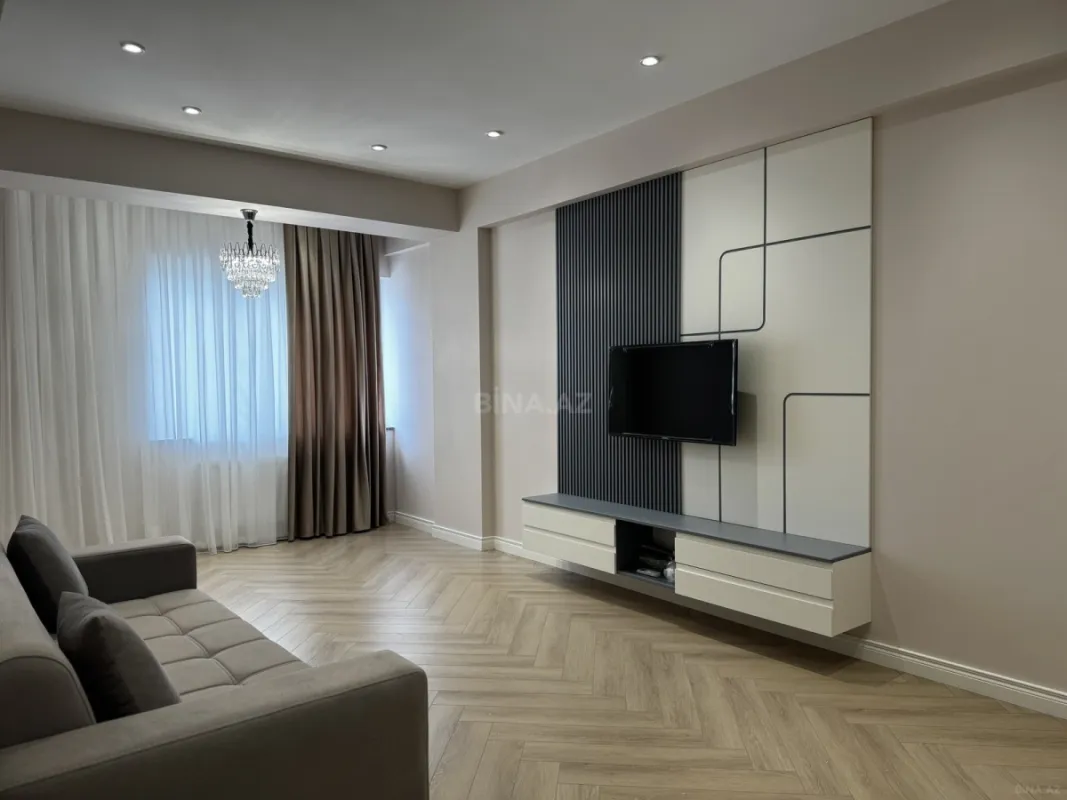 Satılır 2 otaqlı mənzil 67 m²