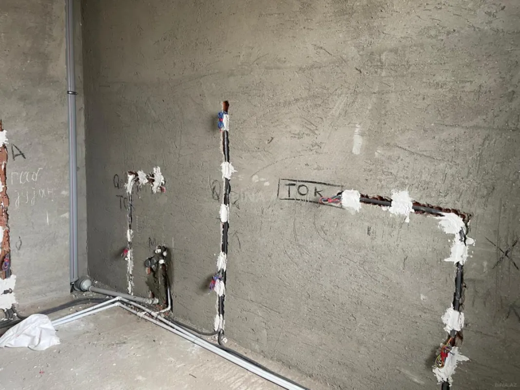 Satılır 2 otaqlı mənzil 100 m²