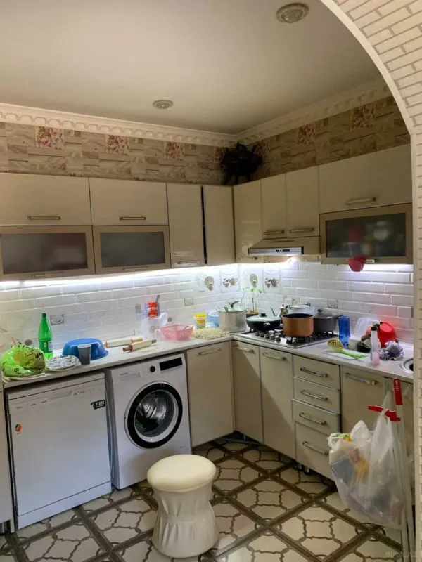 Satılır 3 otaqlı həyət evi 140 m²
