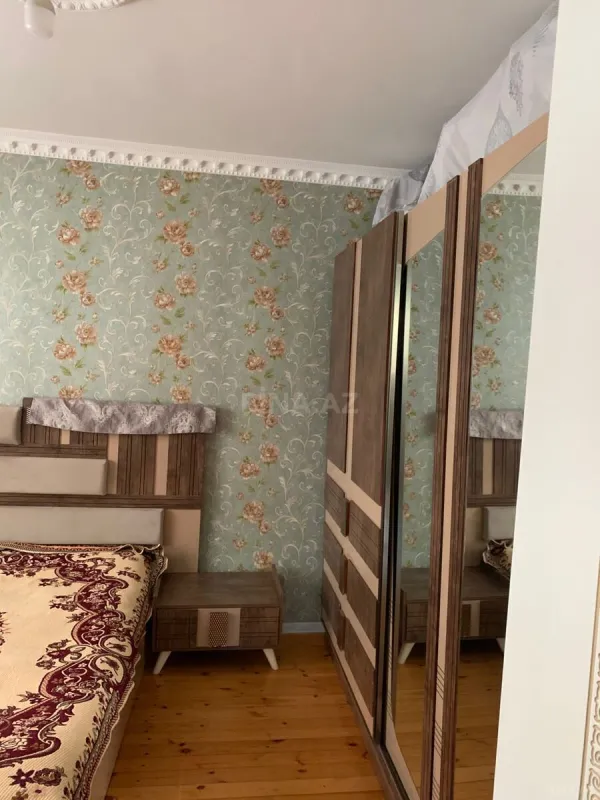 Satılır 3 otaqlı həyət evi 140 m²