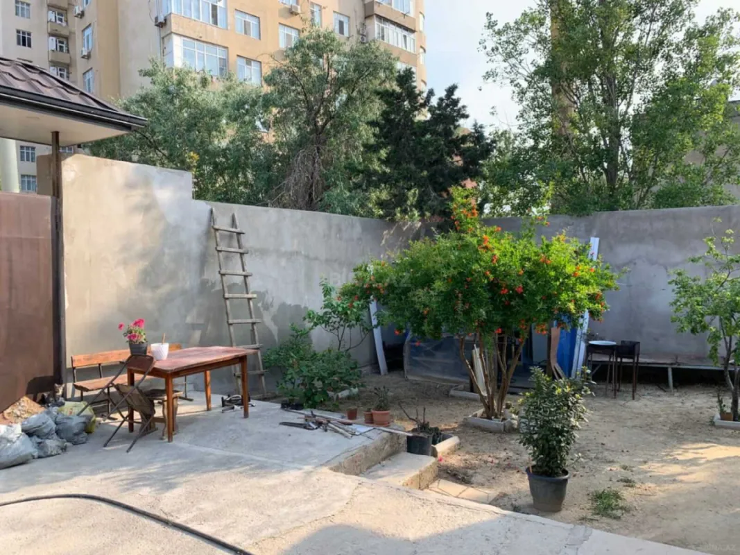 Satılır 3 otaqlı həyət evi 140 m²
