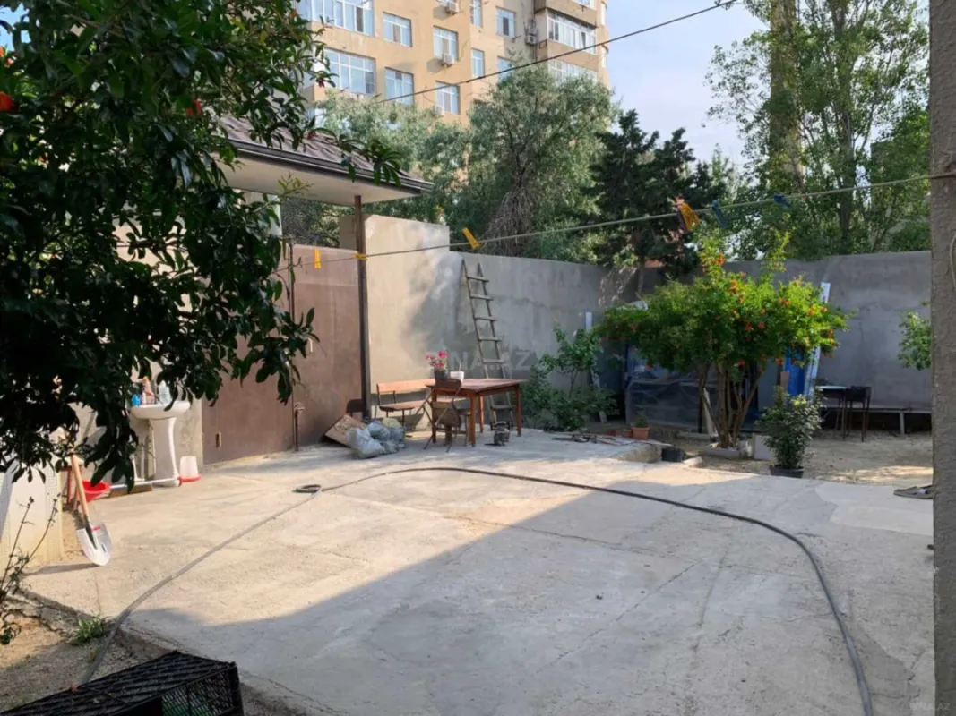 Satılır 3 otaqlı həyət evi 140 m²