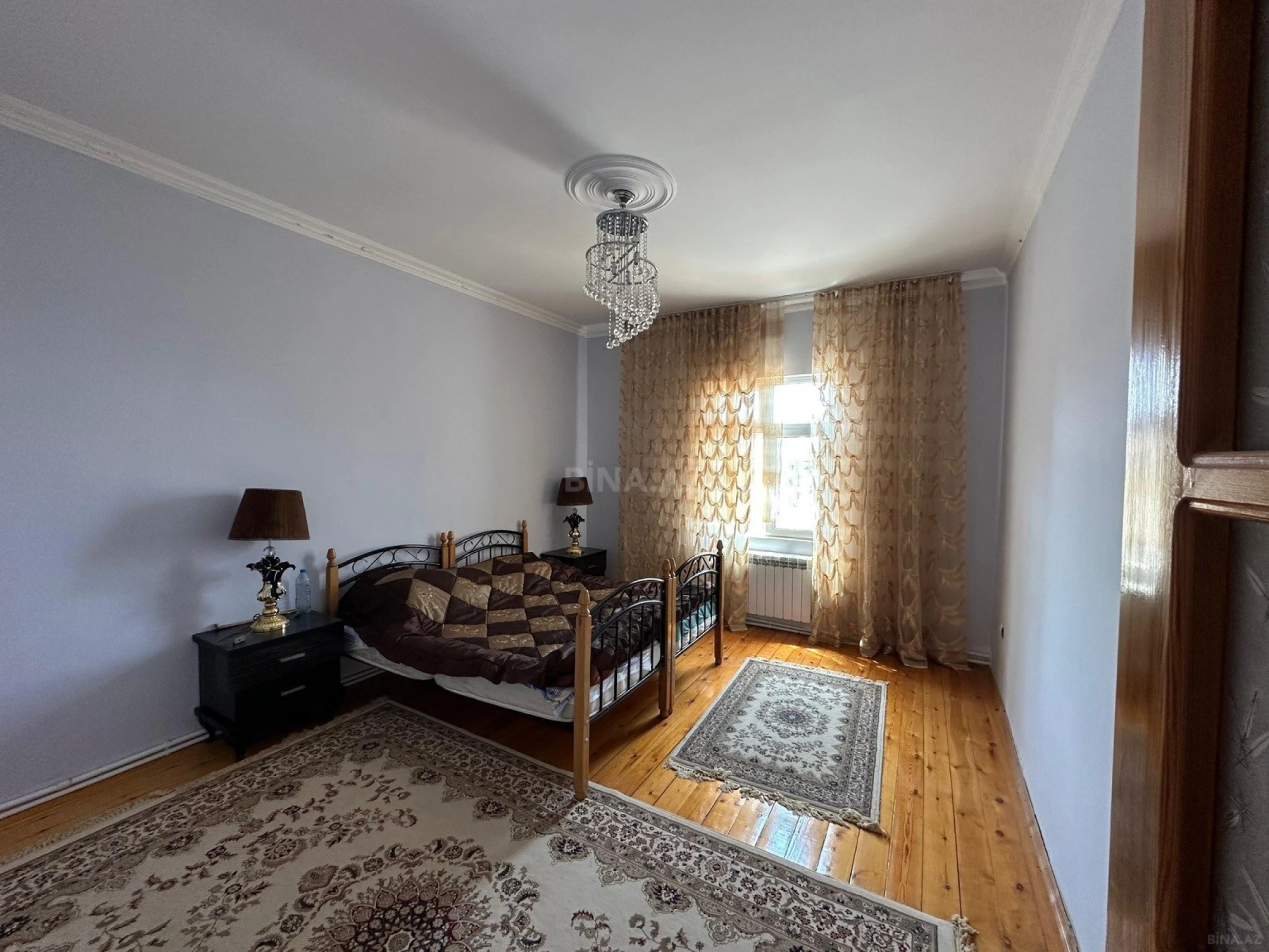 Kirayə verilir 6 otaqlı həyət evi 350 m²