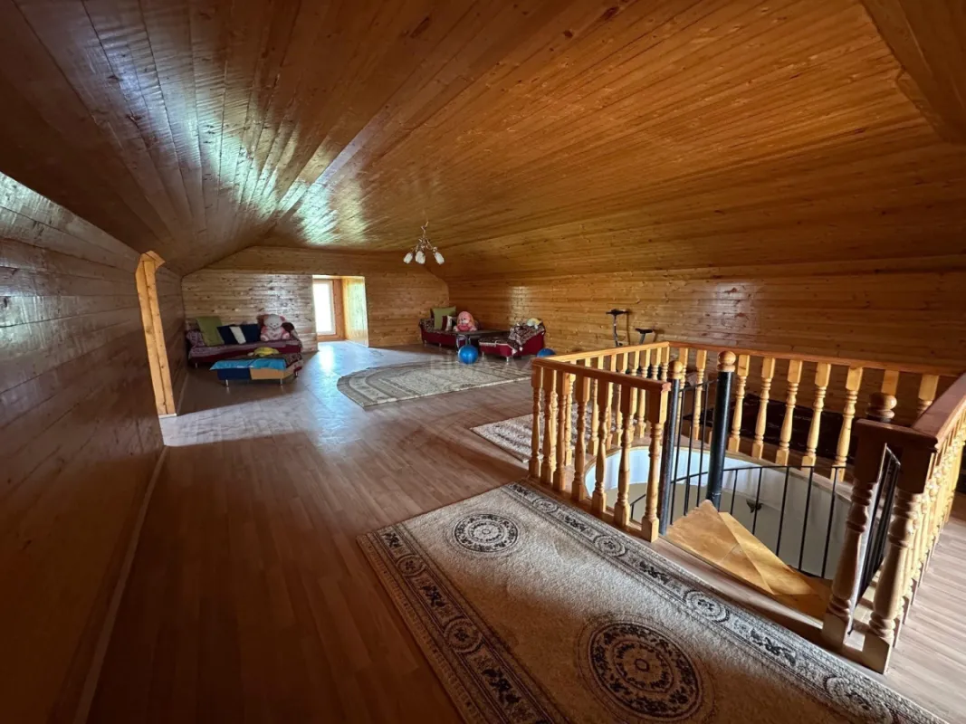 Kirayə verilir 6 otaqlı həyət evi 350 m²