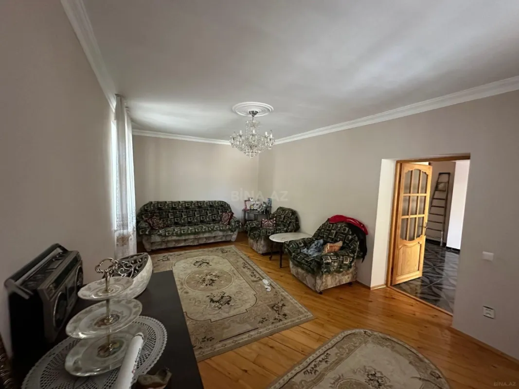 Kirayə verilir 6 otaqlı həyət evi 350 m²
