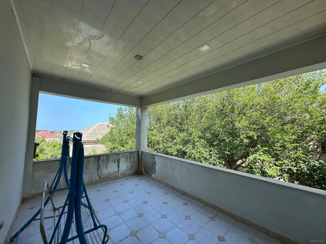 Kirayə verilir 6 otaqlı həyət evi 350 m²