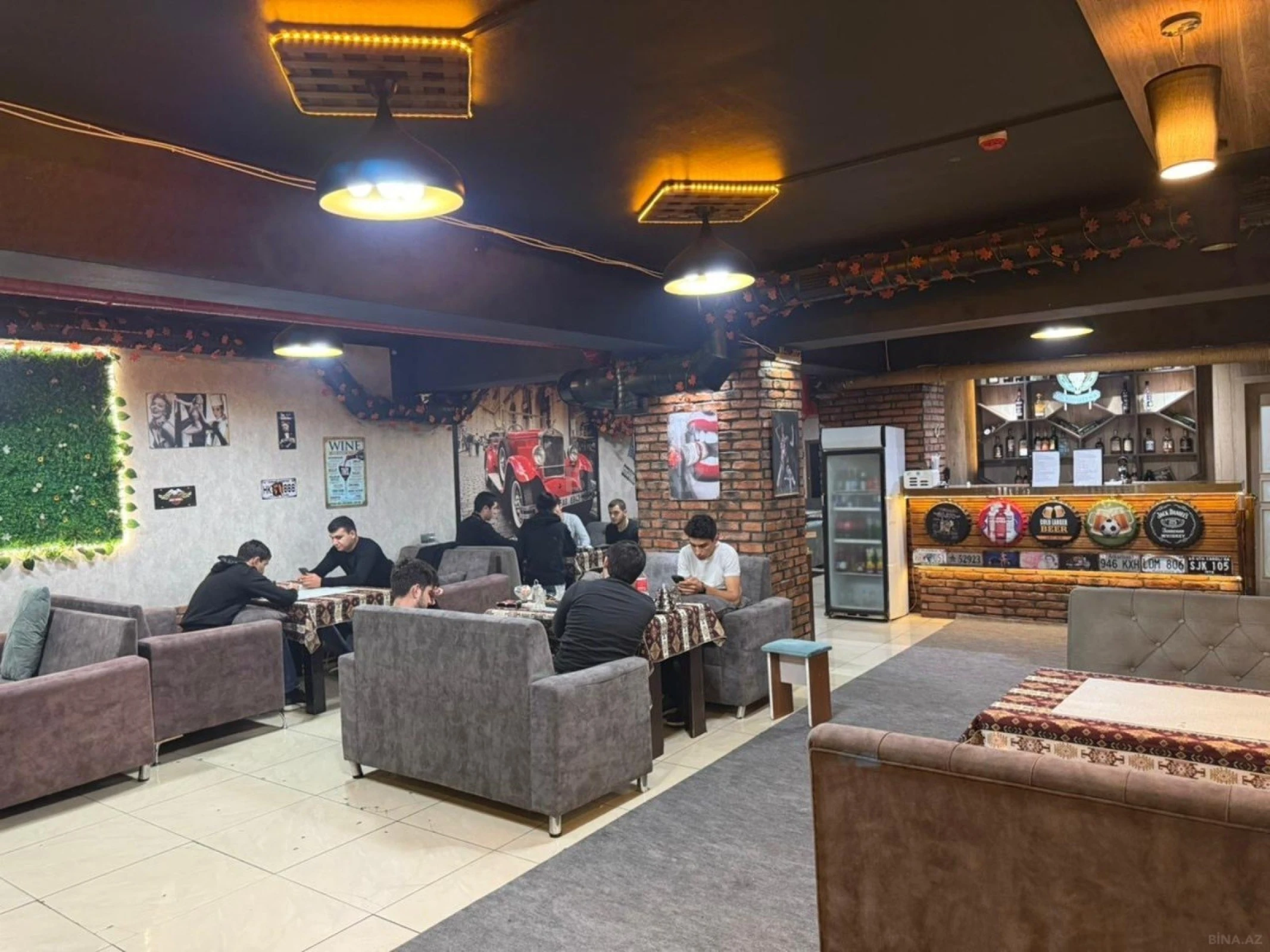 Kirayə verilir obyekt 180 m²