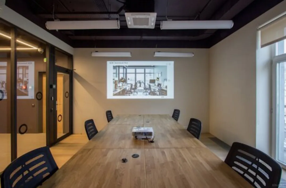 Satılır obyekt 1340 m²