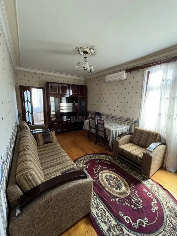 Kirayə verilir 2 otaqlı mənzil 50 m²
