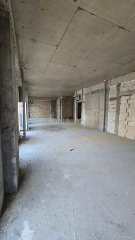 Satılır 3 otaqlı mənzil 152 m²