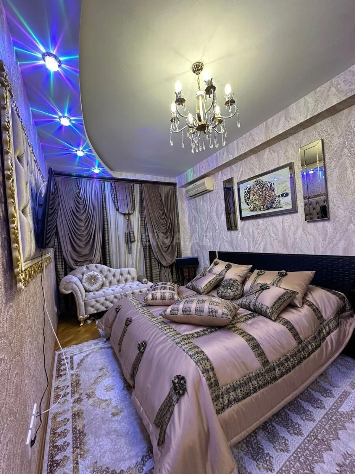 Satılır 3 otaqlı mənzil 170 m²