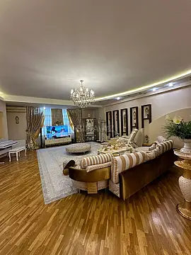 Satılır 3 otaqlı mənzil 170 m²