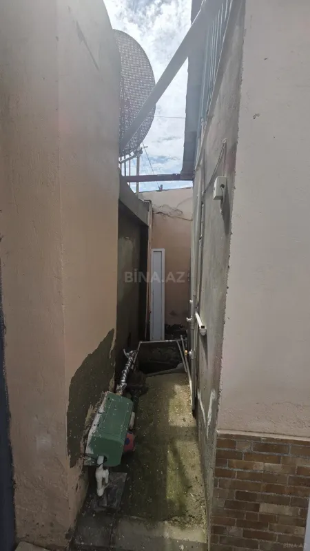 Satılır 5 otaqlı həyət evi 140 m²