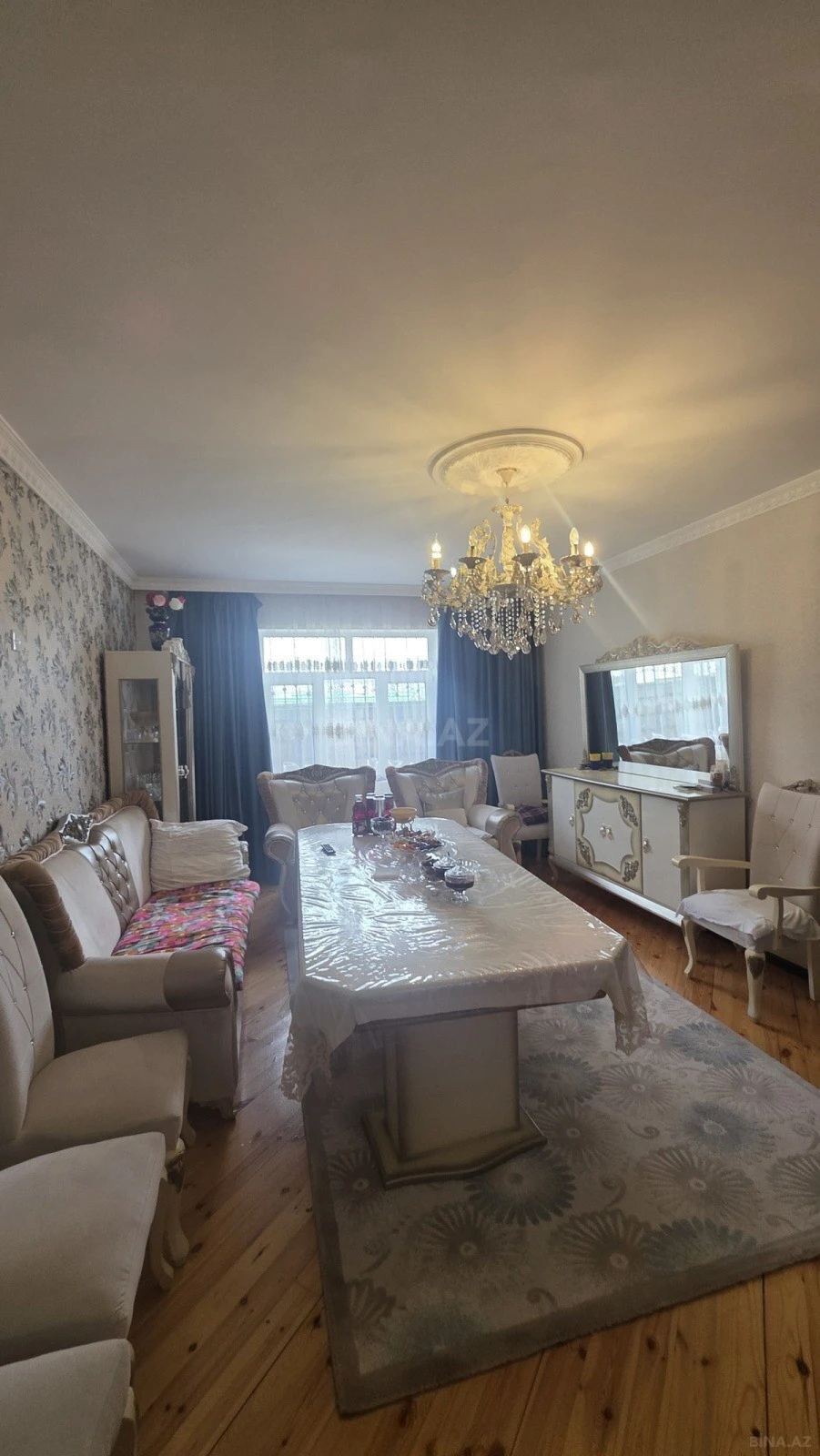 Satılır 5 otaqlı həyət evi 140 m²
