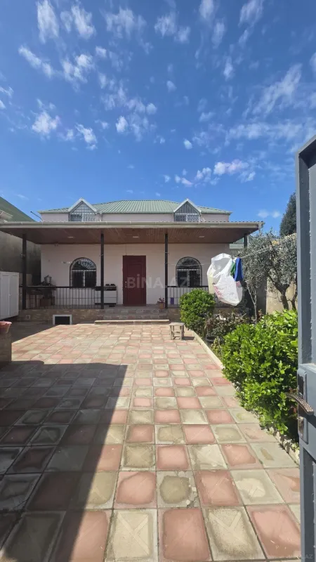 Satılır 5 otaqlı həyət evi 140 m²