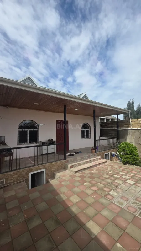 Satılır 5 otaqlı həyət evi 140 m²