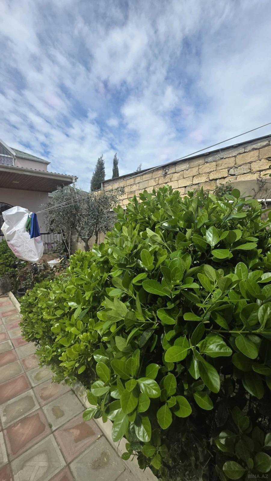 Satılır 5 otaqlı həyət evi 140 m²