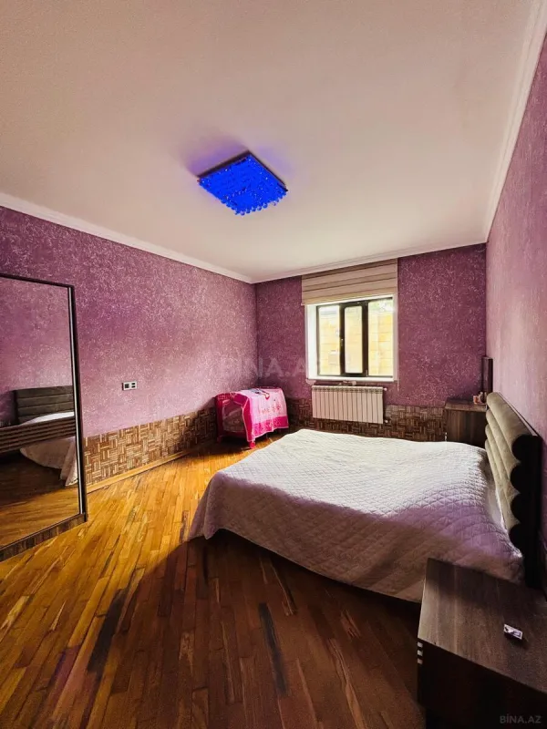 Satılır 5 otaqlı həyət evi 320 m²