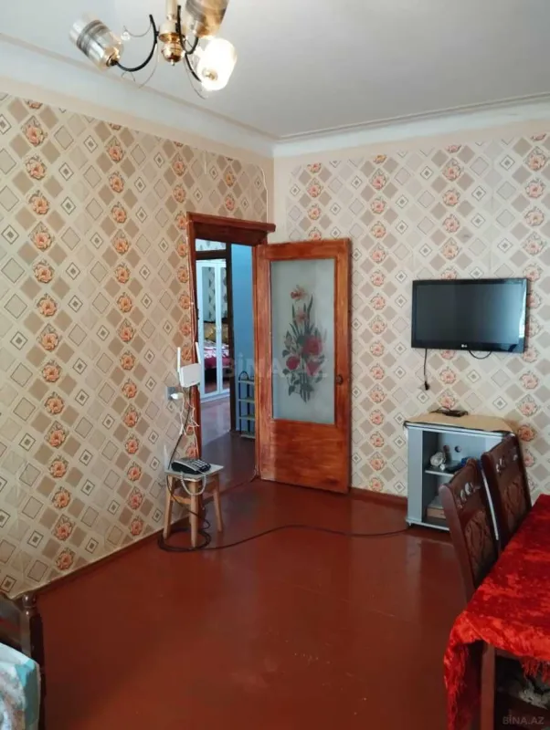 Kirayə verilir 2 otaqlı mənzil 60 m²
