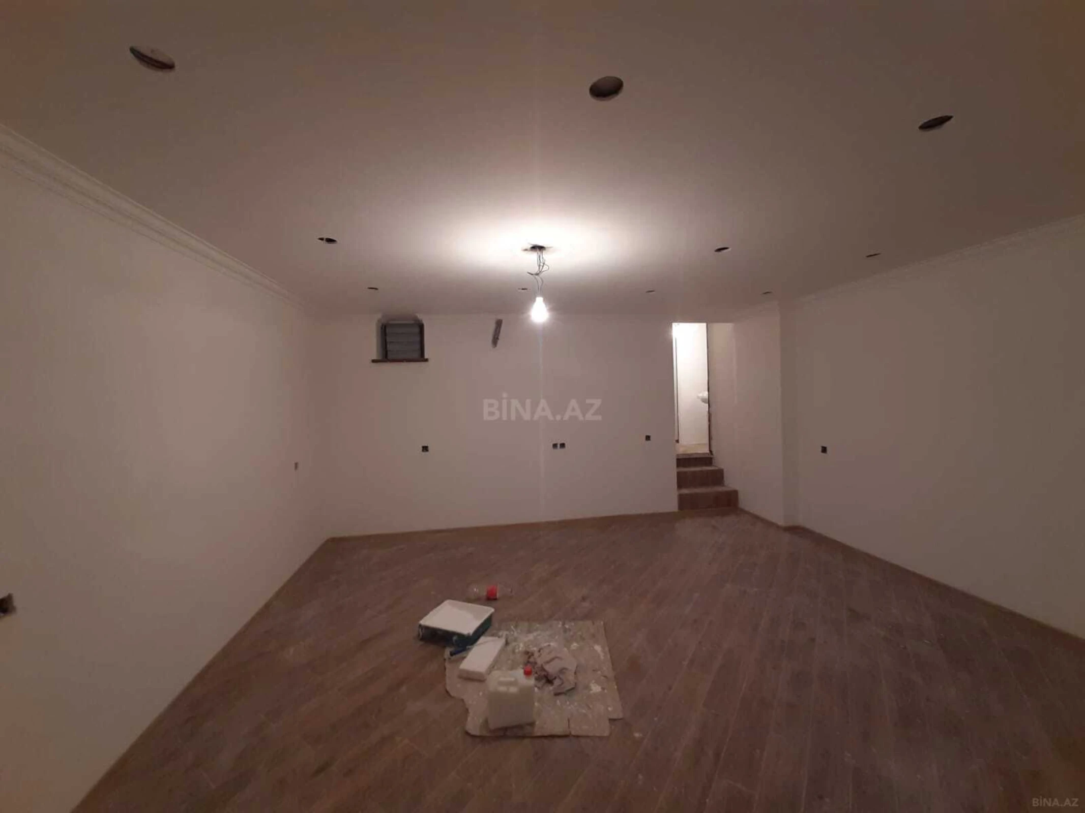 Kirayə verilir obyekt 80 m²