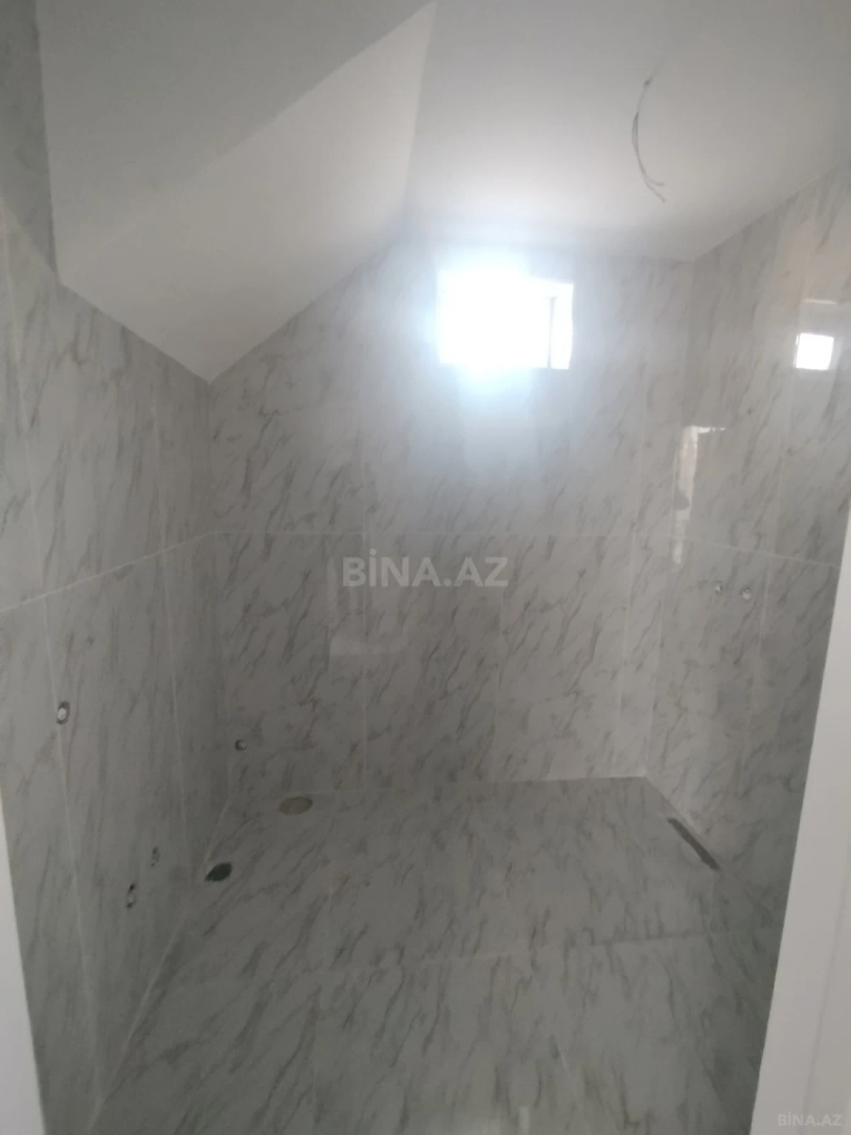Satılır 4 otaqlı həyət evi 112 m²