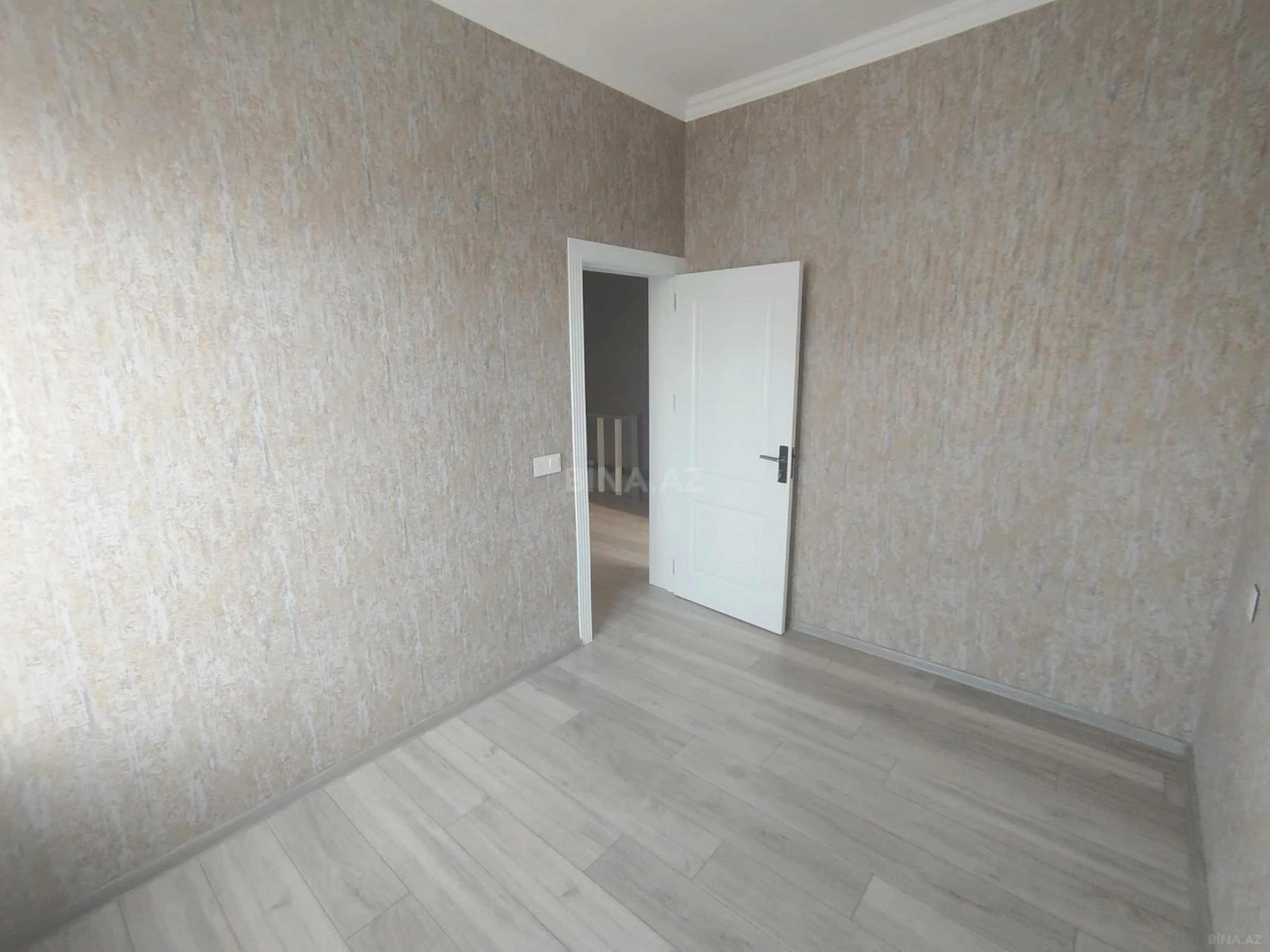 Satılır 4 otaqlı həyət evi 112 m²
