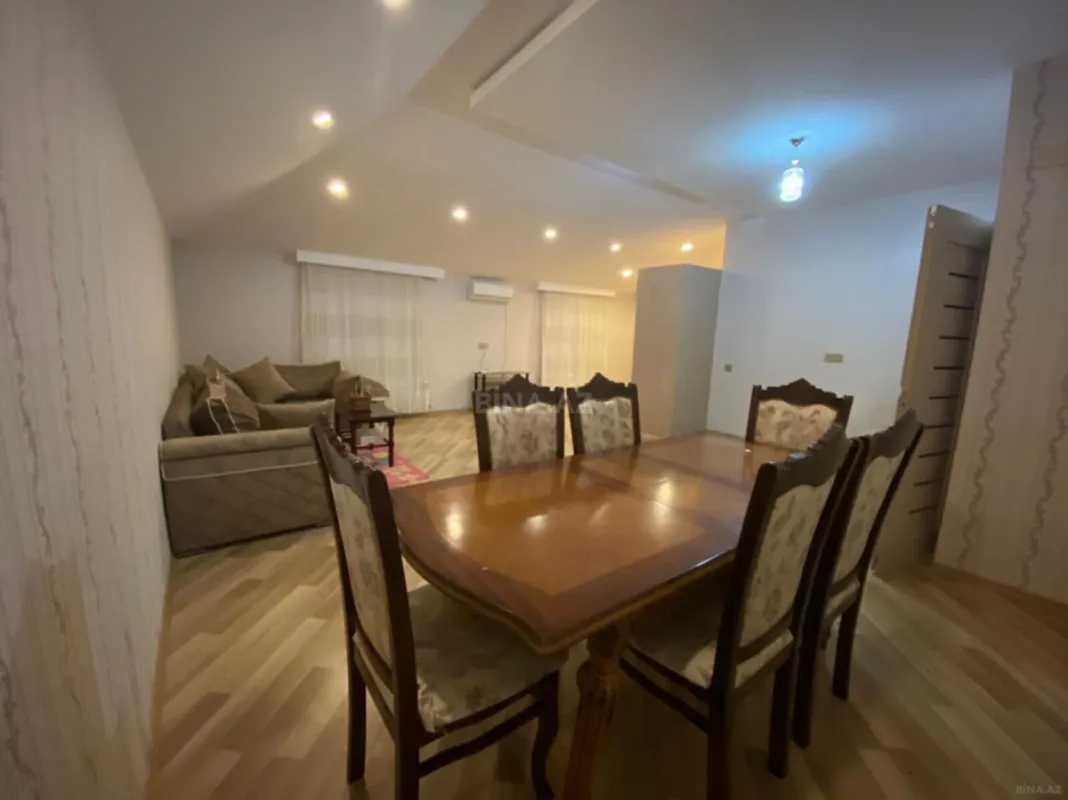 Kirayə verilir 3 otaqlı mənzil 200 m²