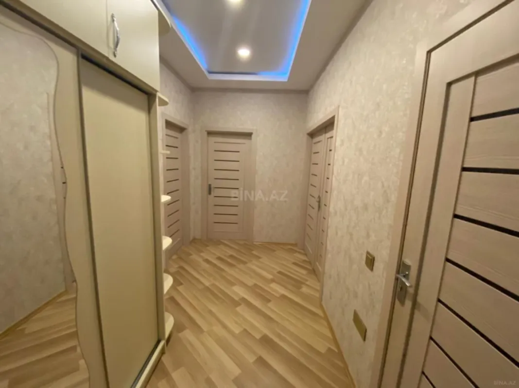 Kirayə verilir 3 otaqlı mənzil 200 m²