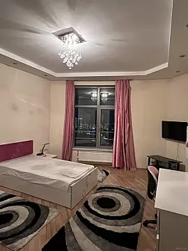 Satılır 4 otaqlı mənzil 214 m²
