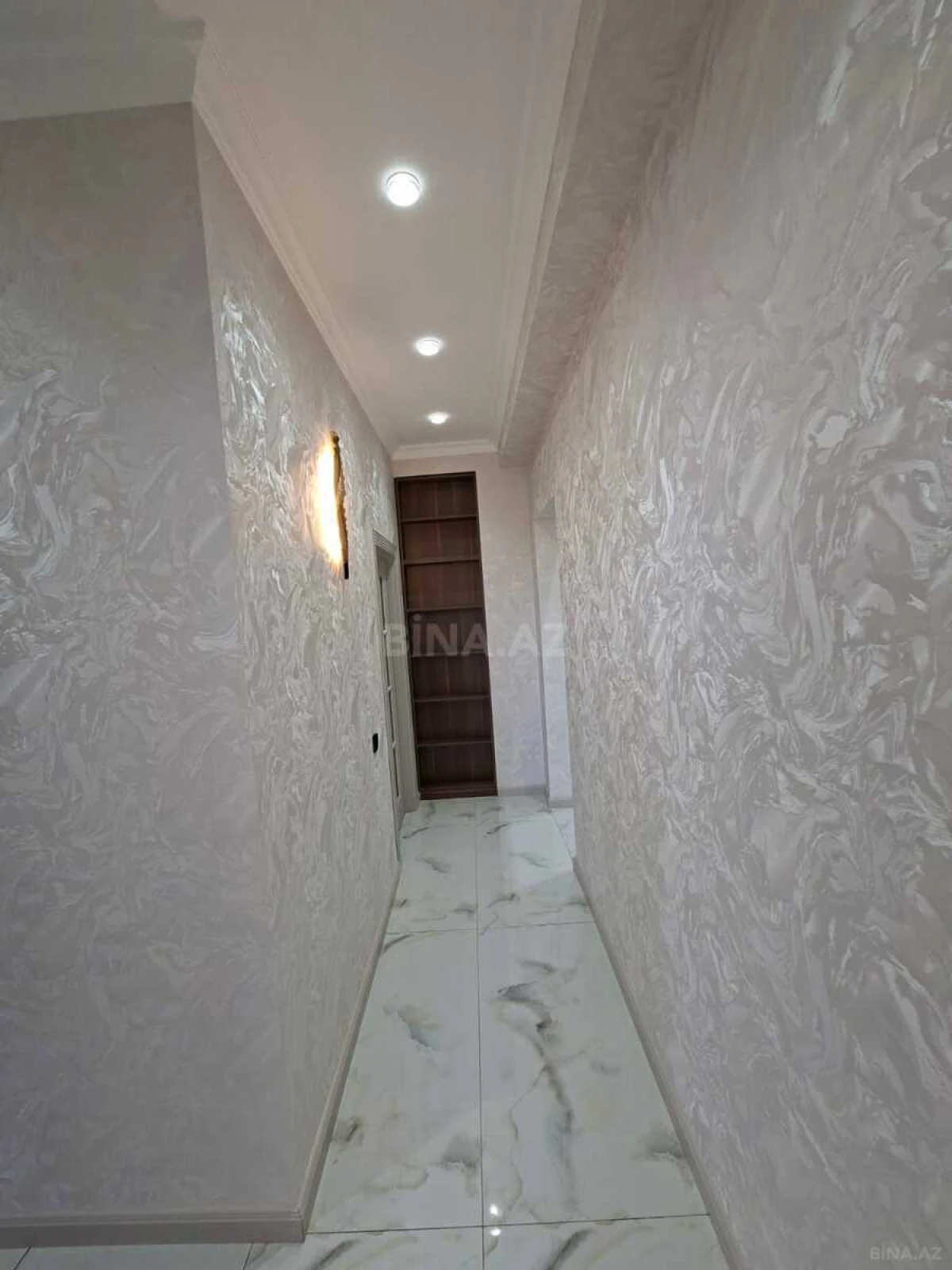 Satılır 3 otaqlı mənzil 82 m²
