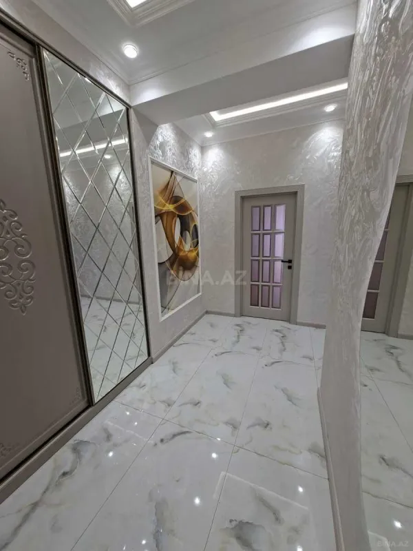 Satılır 3 otaqlı mənzil 82 m²