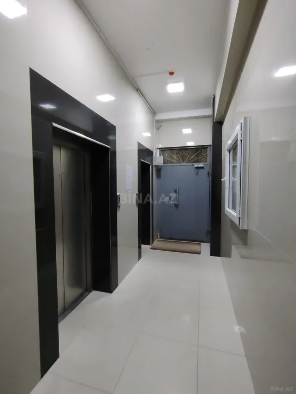 Satılır 3 otaqlı mənzil 117 m²