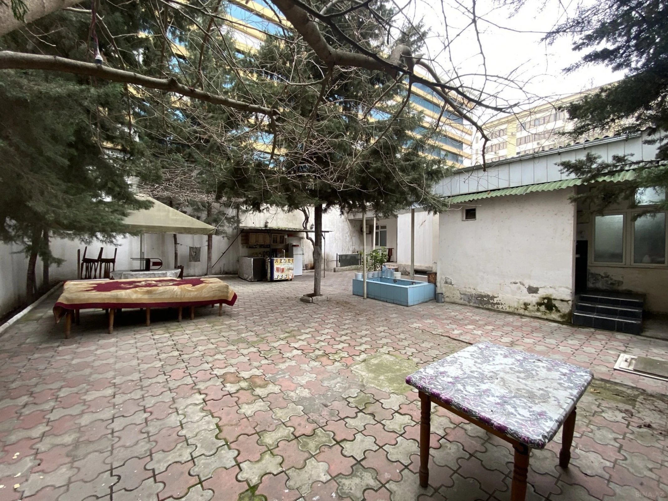 Kirayə verilir obyekt 370 m²