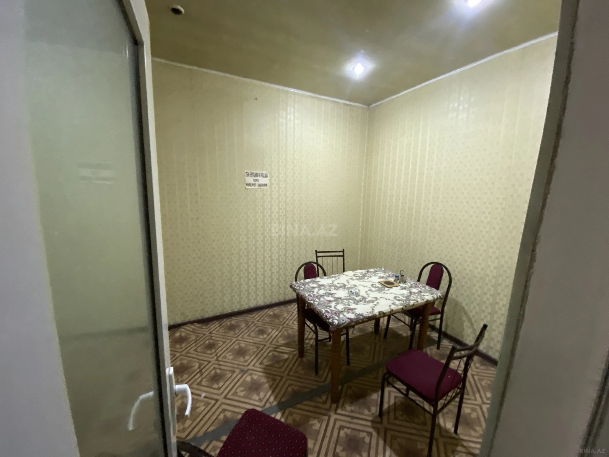 Kirayə verilir obyekt 370 m²