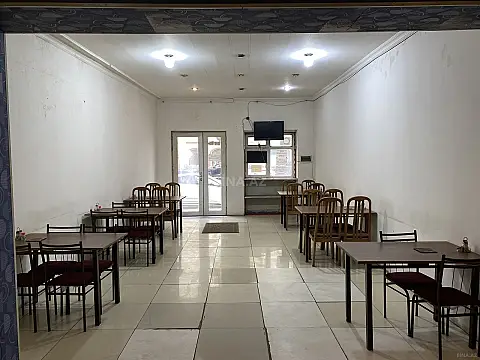 Kirayə verilir obyekt 370 m²