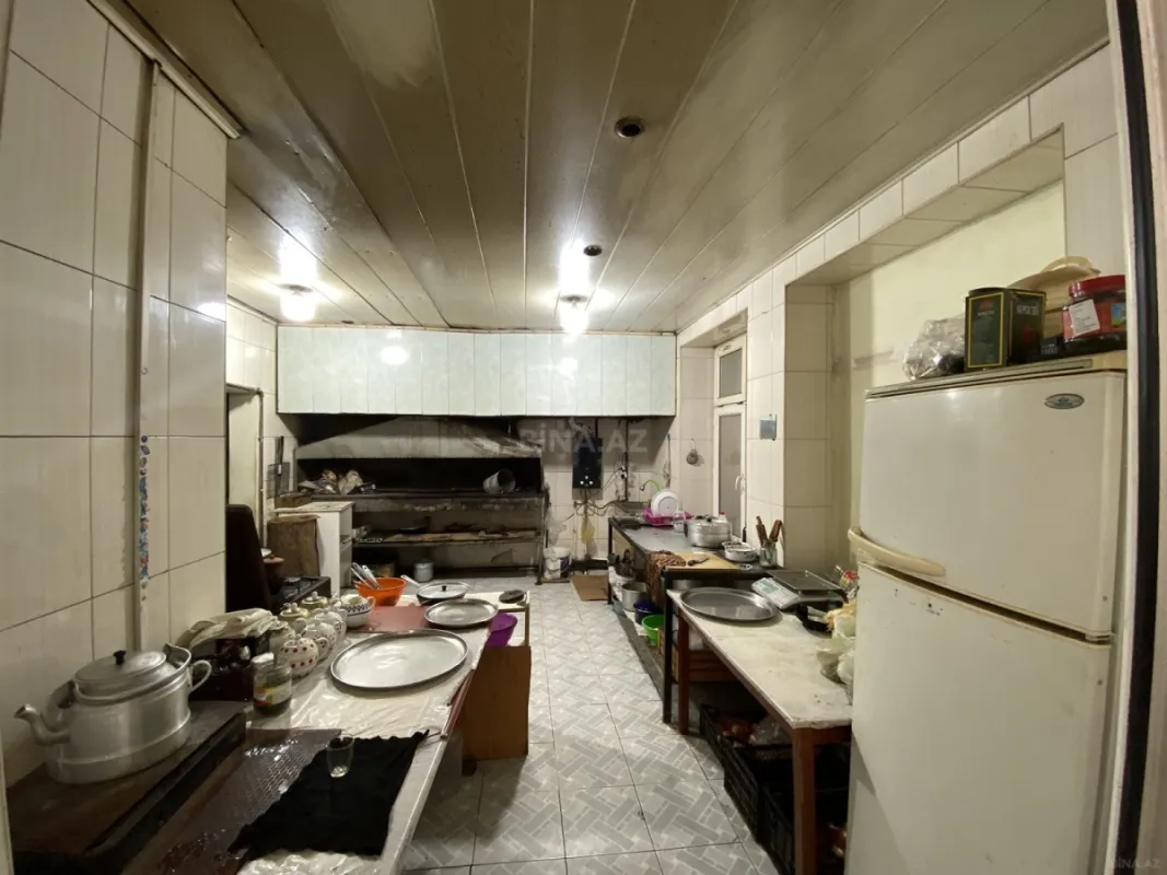 Kirayə verilir obyekt 370 m²