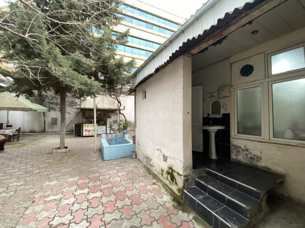 Kirayə verilir obyekt 370 m²